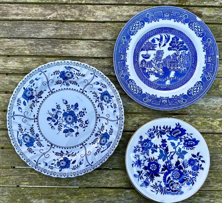 three blue plates